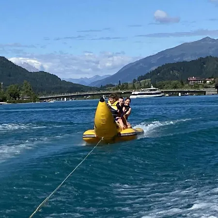 アパート Im Haus Sonnleiten Am Weissensee テヘンドルフ