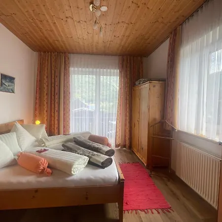 アパート Im Haus Sonnleiten Am Weissensee *